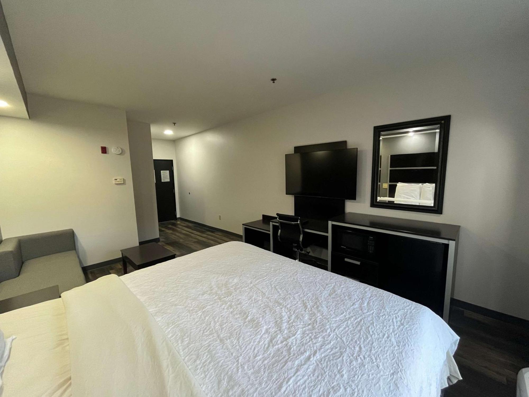 Sonesta Essential Savannah Exterior photo